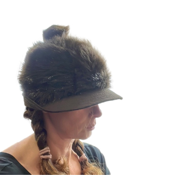 Vintage Faux Fur Brown  Hat with PomPom - Picture 2 of 7